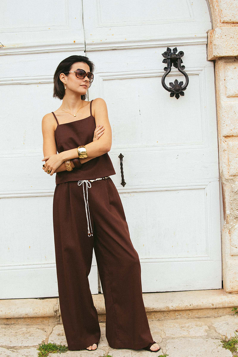 Свободные брюки изо льна